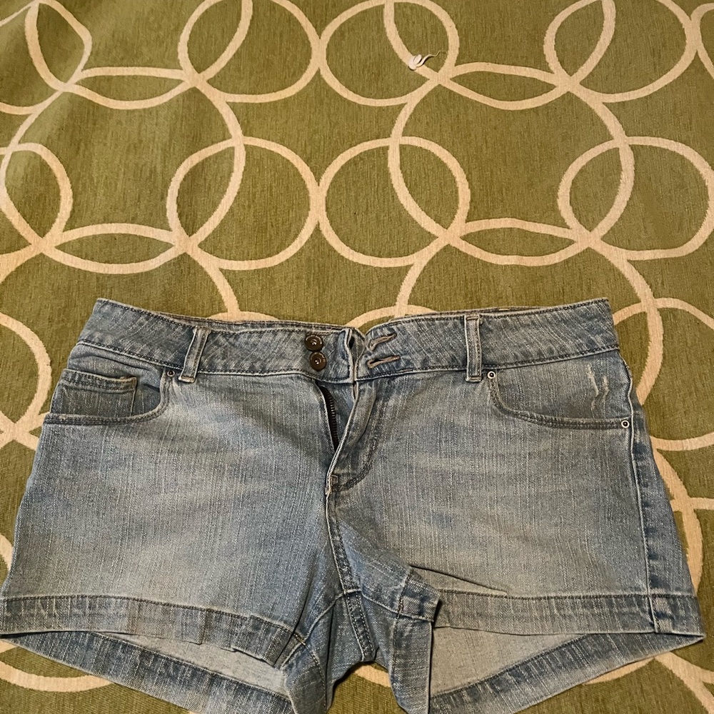 Women’s Mossimo Jean Shorts Size 13